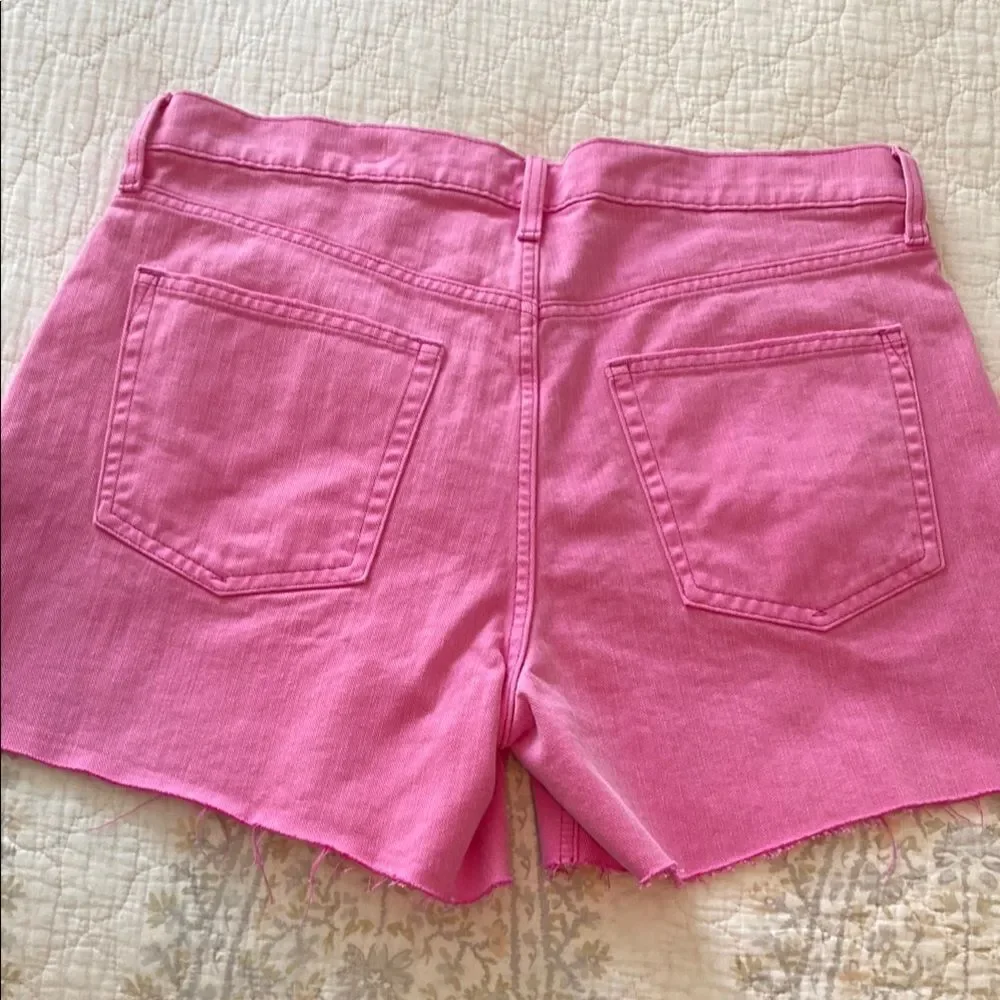 NEW GAP BUBBLEGUM PINK LOW STRIDE JEAN SHORTS 12T/31